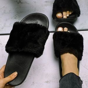 Wide fit slides
